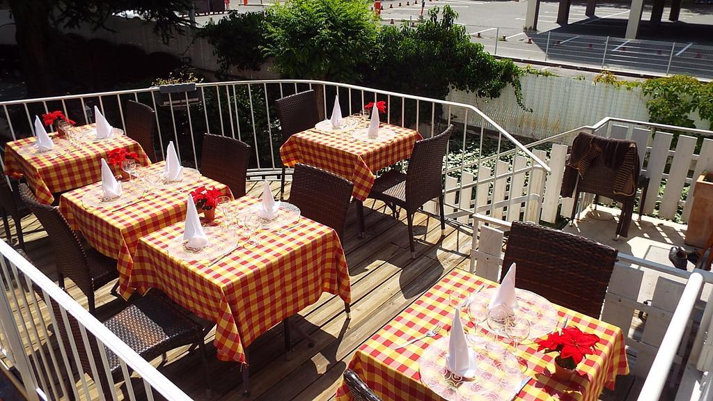 Le Coin Fleuri Hotel Digne-les-Bains Exterior photo
