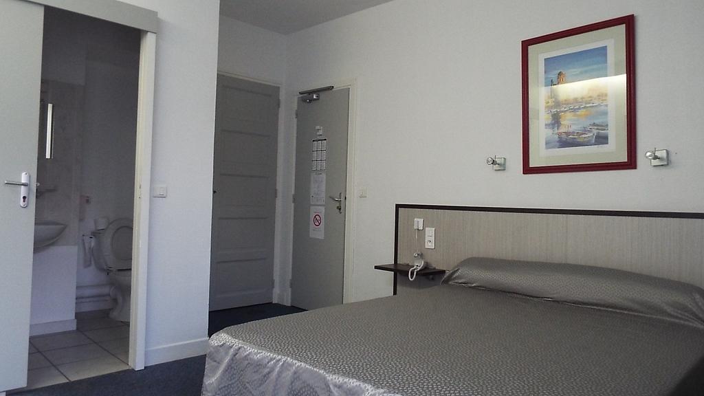 Le Coin Fleuri Hotel Digne-les-Bains Room photo