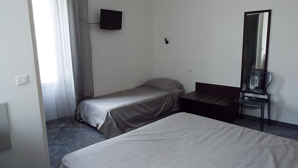 Le Coin Fleuri Hotel Digne-les-Bains Room photo